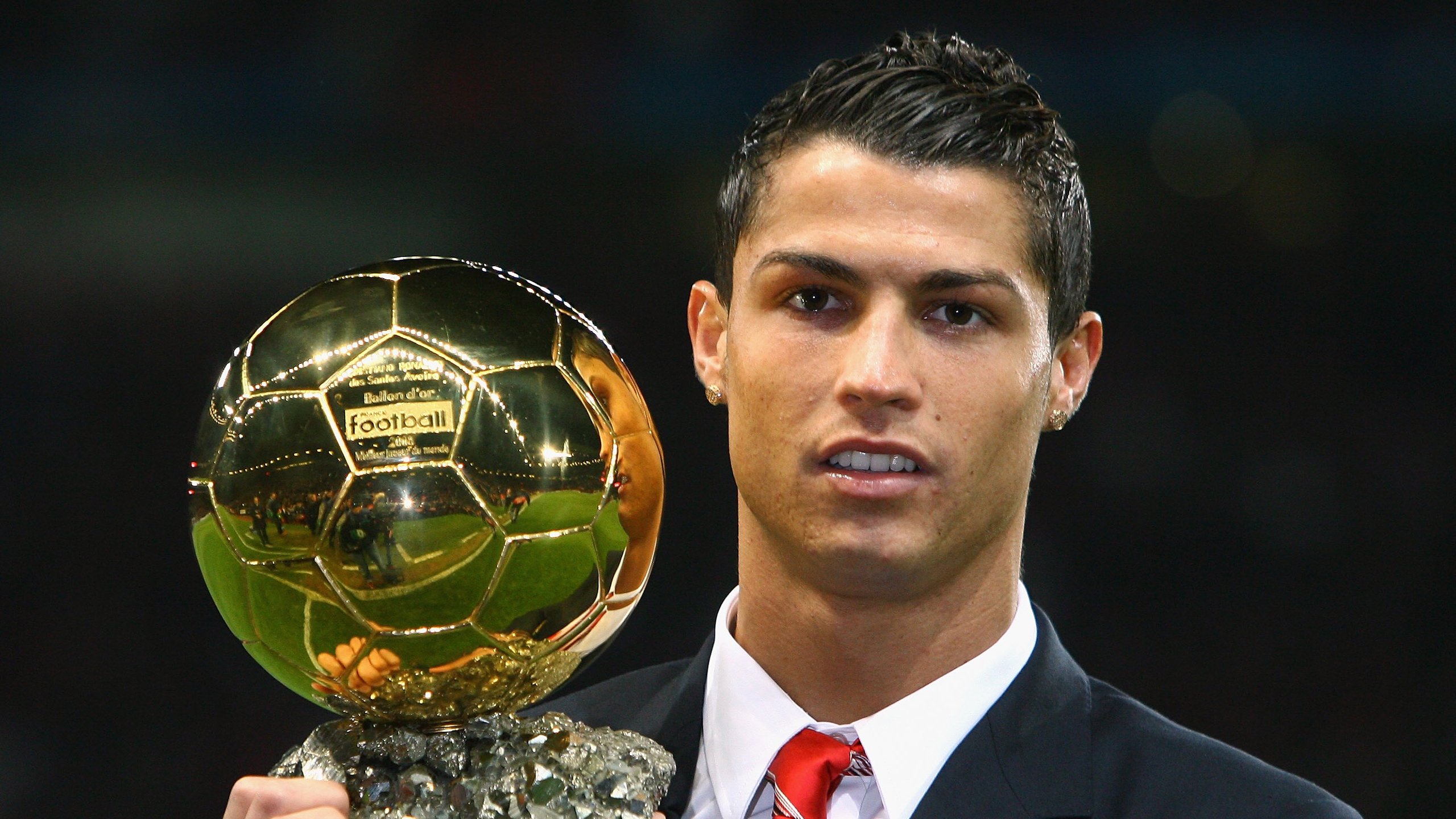 开云体育官网登入-科比：用“硬汉”精神开创了“冠军打磨”时代！，科比有多硬